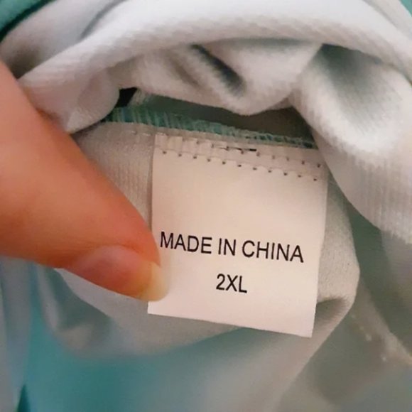 Alice in Wonderland Button Up Jersey Style Shirt Size 2XL - Picture 2 of 4